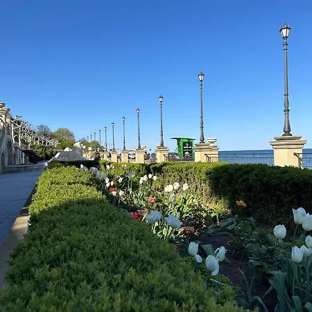 посейдон золотий берег 500 м море Apartment Odessa